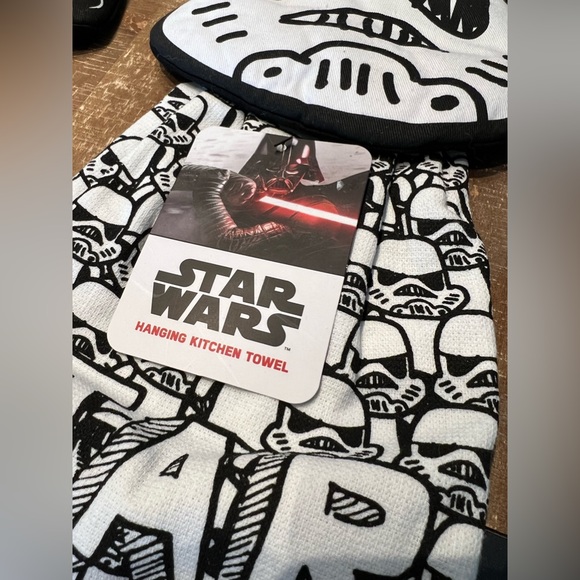 Disney Star Wars: Darth Vader & Storm Trooper Hanging Kitchen Towel (set of 2) - Picture 3 of 7